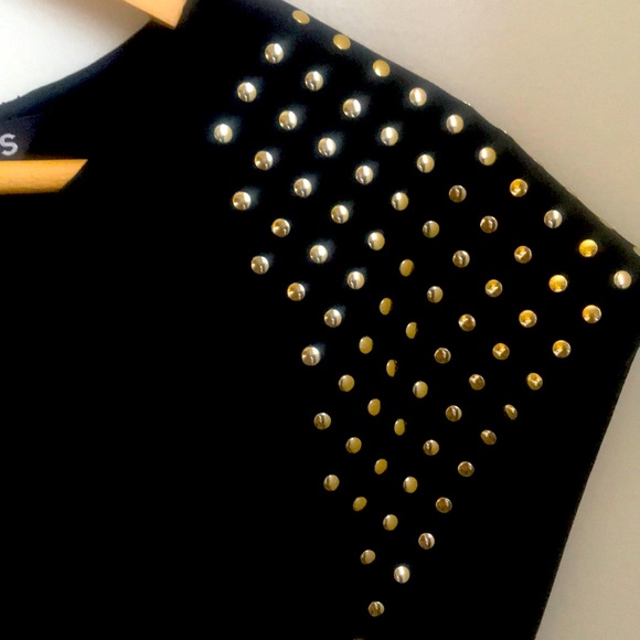 Black blouse with gold sleeve accessories - Picture 2 of 4